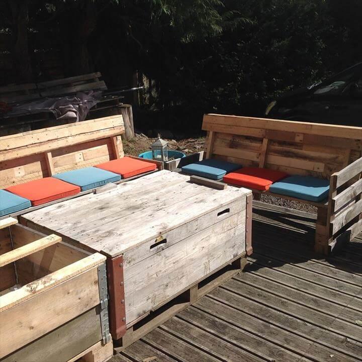 recycled pallet patio furniture set