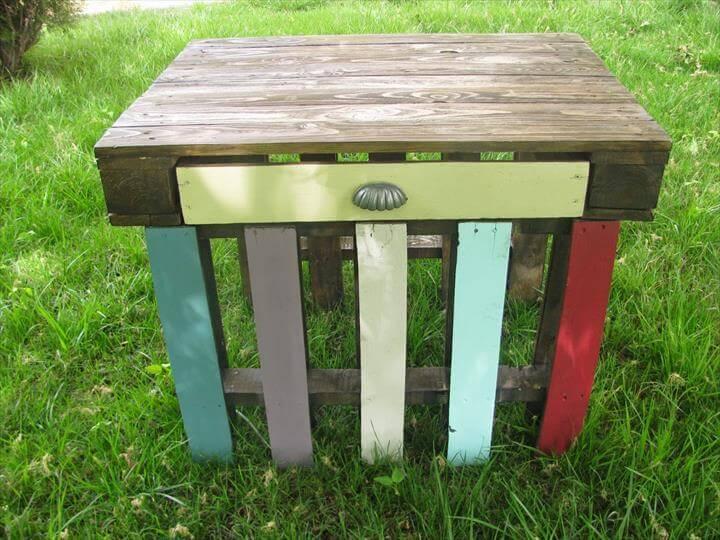 upcycled pallet side table