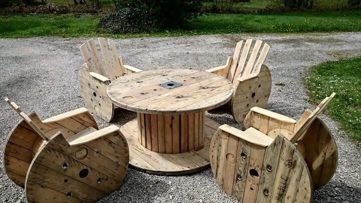 upcycled pallet and cable spool dining table with 4 chairs