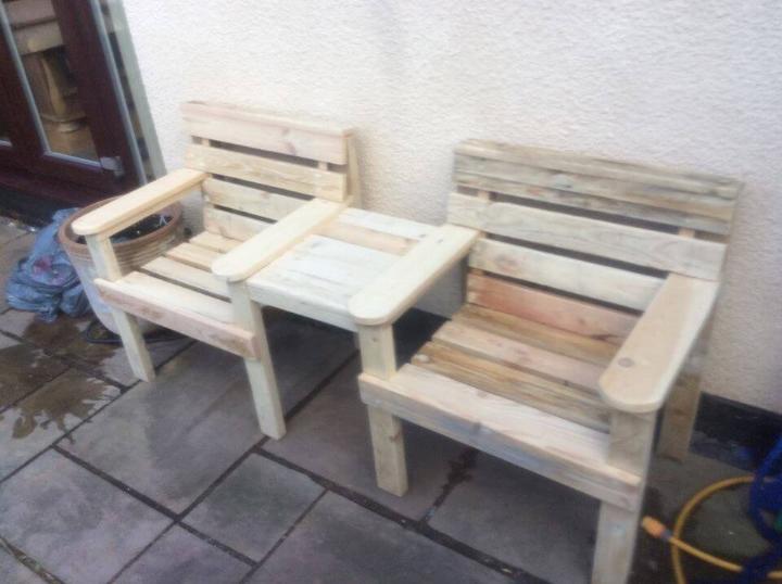 recycled pallet double chair bench