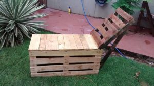 Creative Pallet Lounger - Easy Pallet Ideas