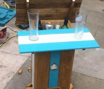 repurposed painted pallet side table with inside ice bucket