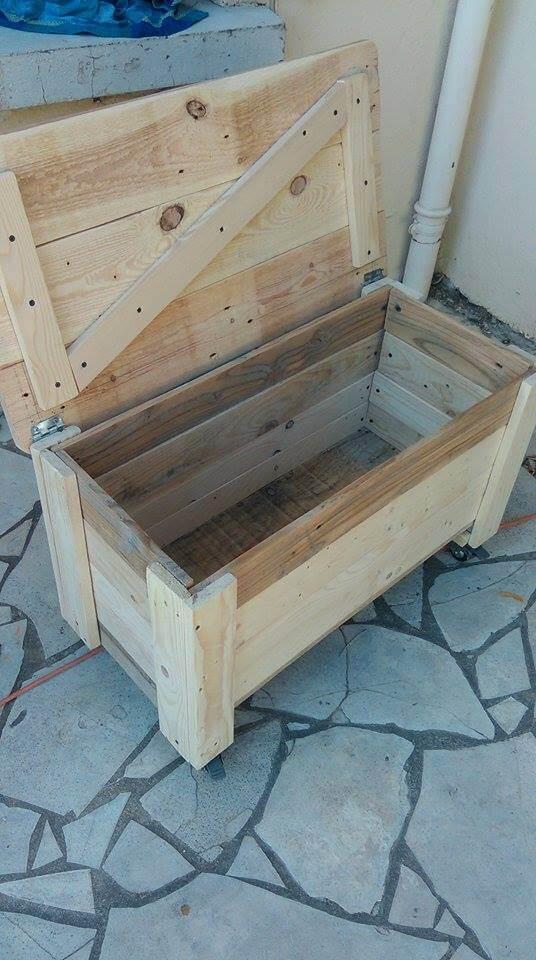 wooden pallet kids toy and stationery chest