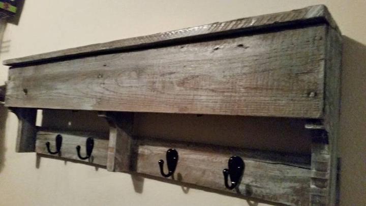 recycled pallet coat rack with shelf