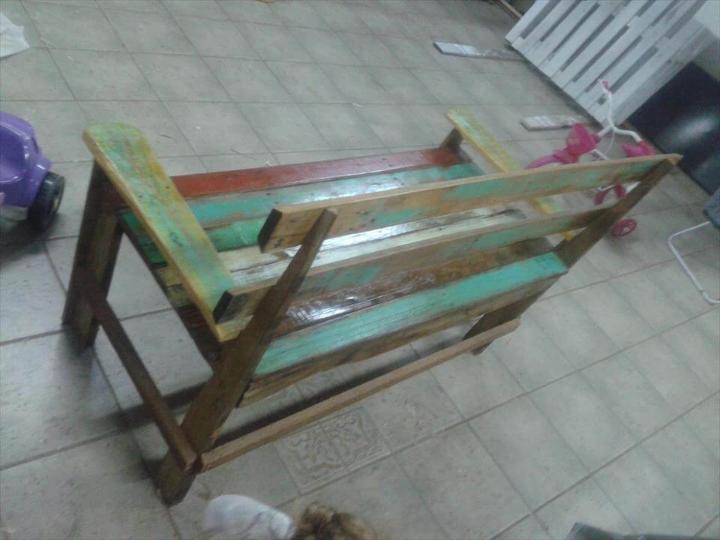recycled pallet patio bench