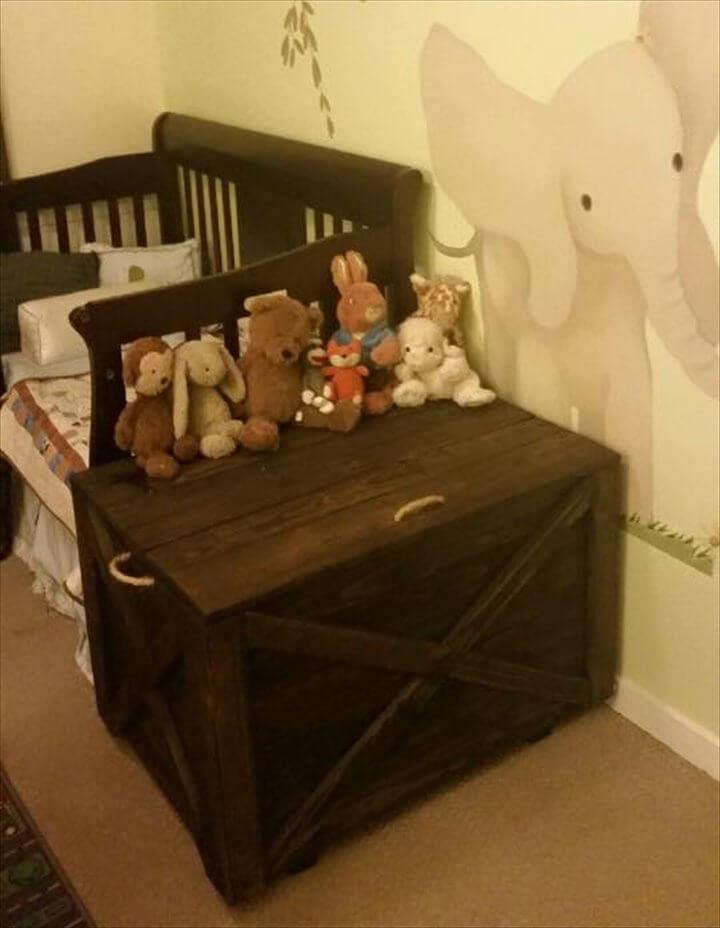upcycled wooden pallet kids toy chest