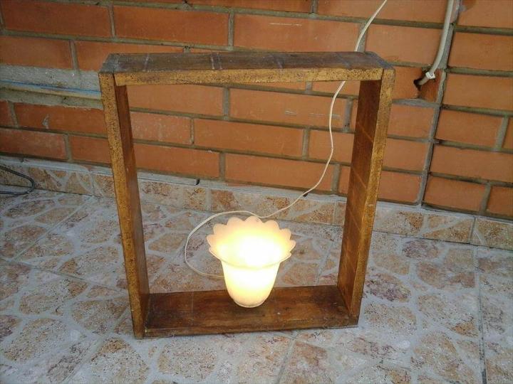 upcycled pallet lamp