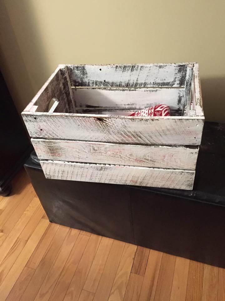 diy pallet made crate or toy box