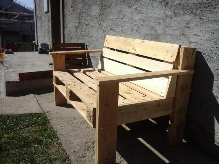 bench made of pallets
