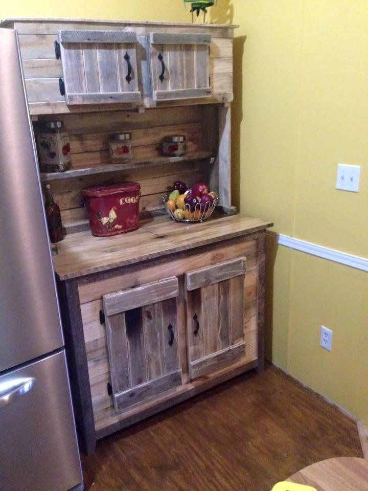Kitchen Hutch Made From Pallets - Easy Pallet Ideas
