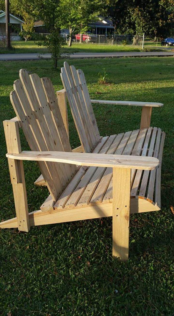 Adirondack Pallet Bench - Easy Pallet Ideas