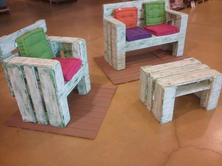 handmade wooden pallet kids furniture set