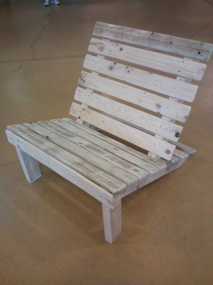 diy pallet lounge chair for kids