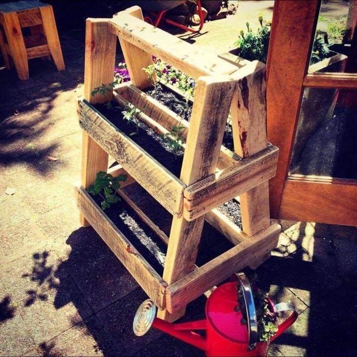 handmade wooden pallet A-frame planter with wheels