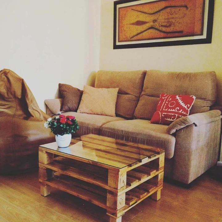 2 tiered pallet coffee table