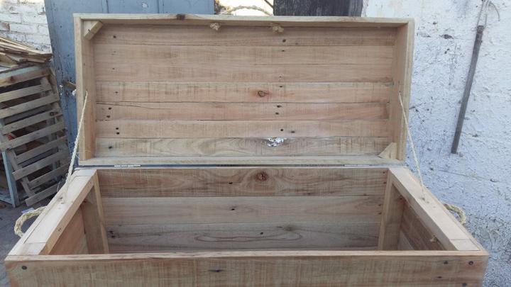 upcycled pallet trunk