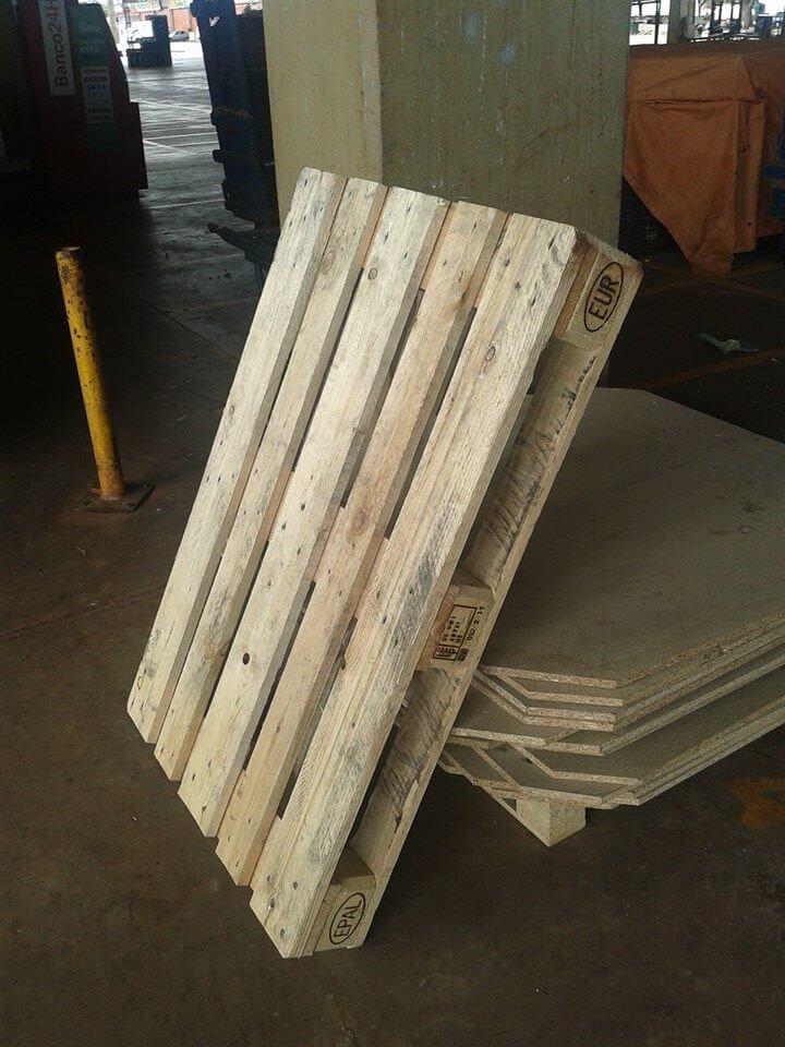 raw pallet wood
