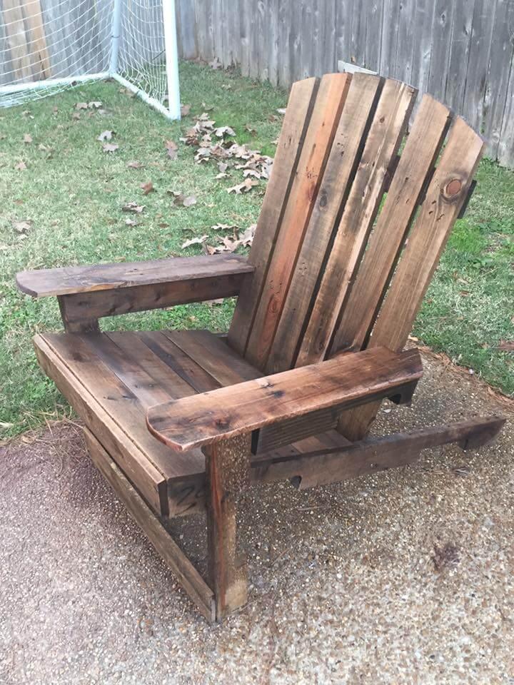 wooden pallet Adirondack chair