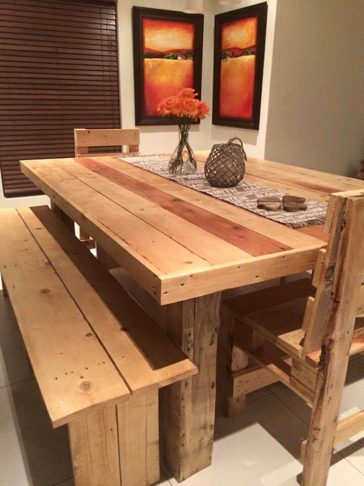 low-cost wooden pallet dining set