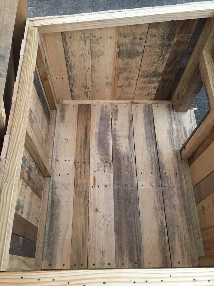 diy pallet dog house