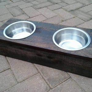DIY pallet dog or cat bowl