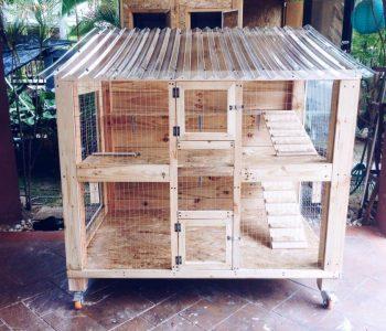 reclaimed pallet pet cage with wheels