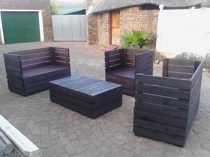 pallet-sitting-furniture-set