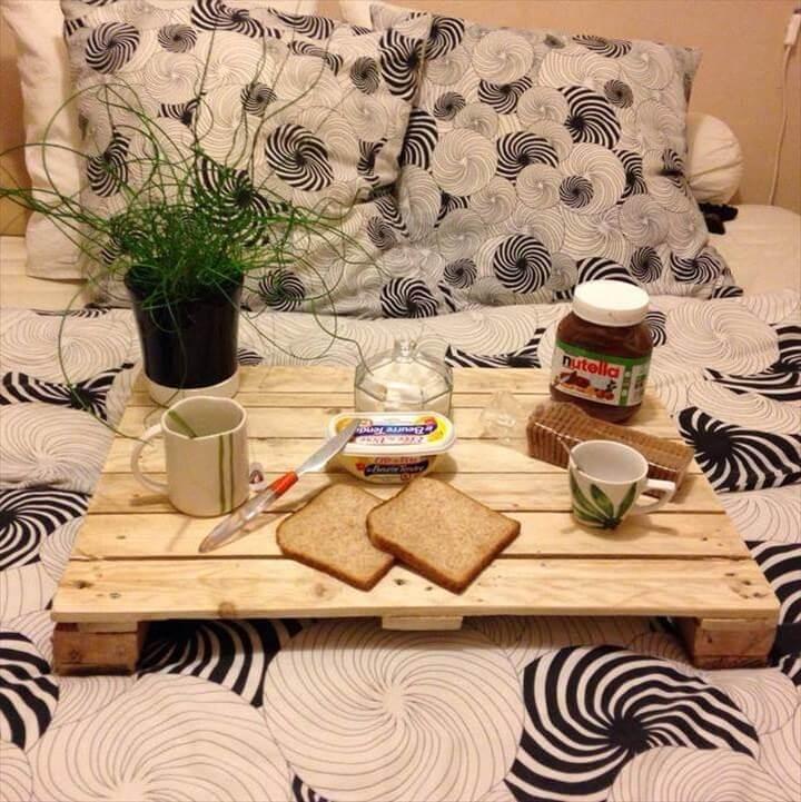 upcycled wooden pallet breakfast tray