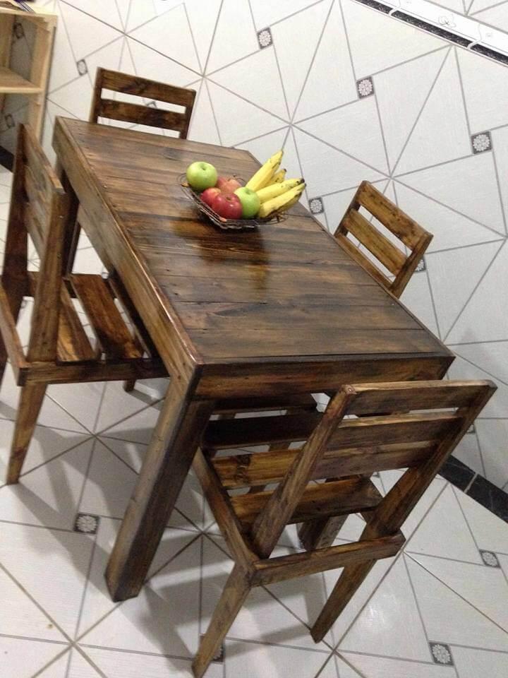 recycled pallet dining set