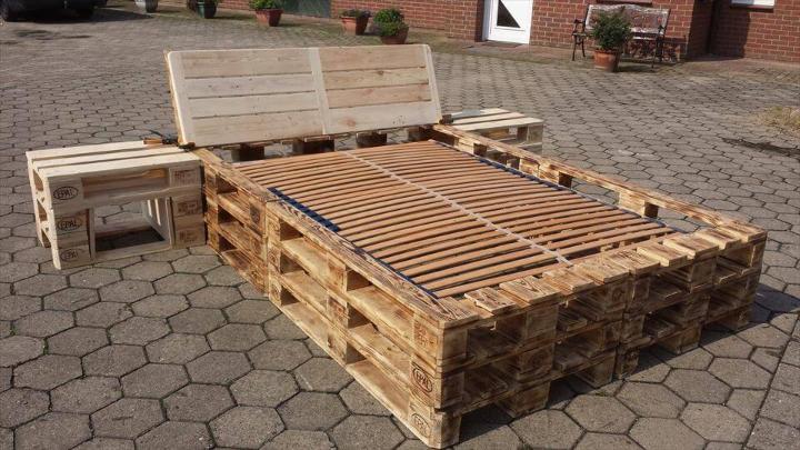 a complete sturdy bed made of pallets