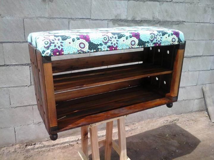 handmade pallet cushioned ottoman