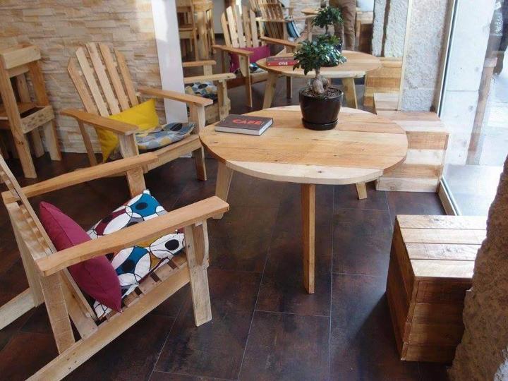 low-cost pallet shop furniture