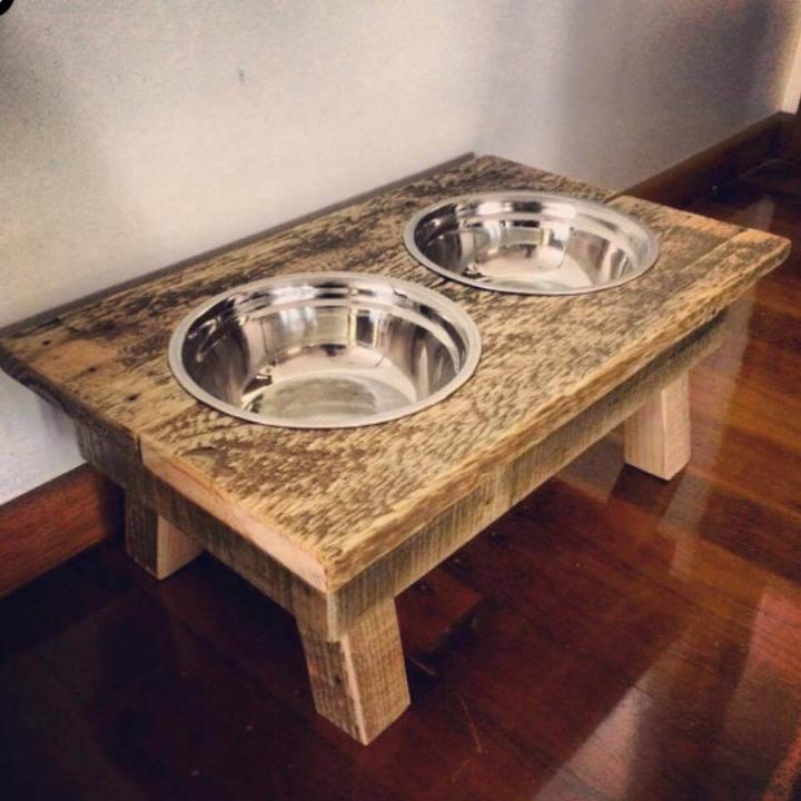 pallet pet bowls