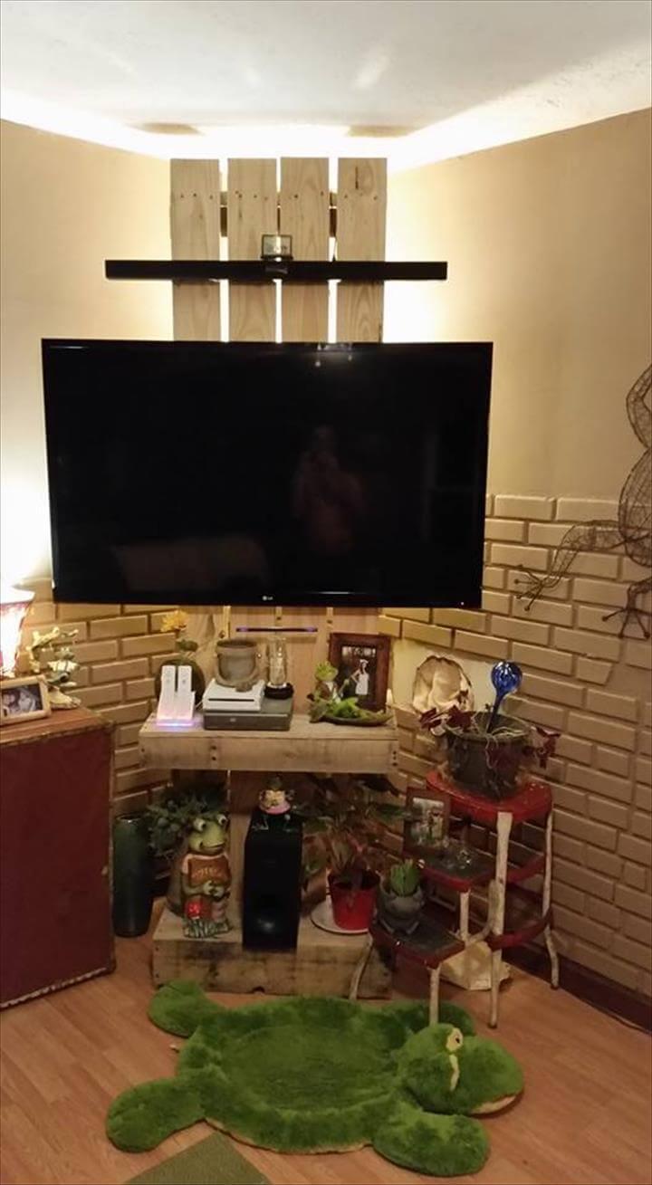 low-cost pallet media tower and TV stand