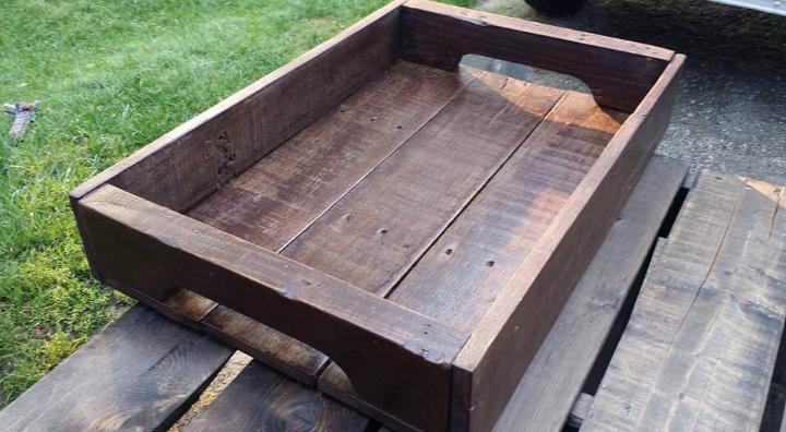wooden pallet tray