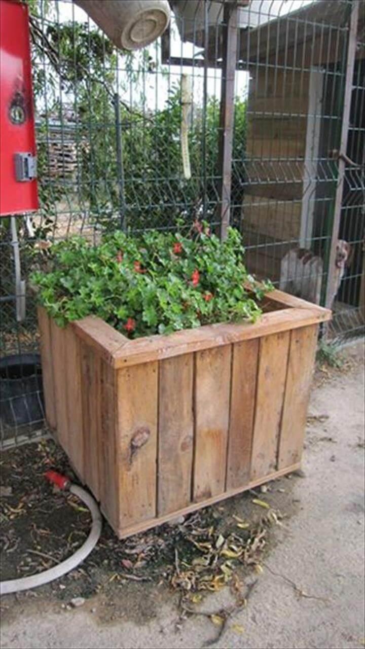 self-installed pallet planter
