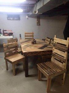 Handmade Pallet Dining Table And Chairs 225x300 