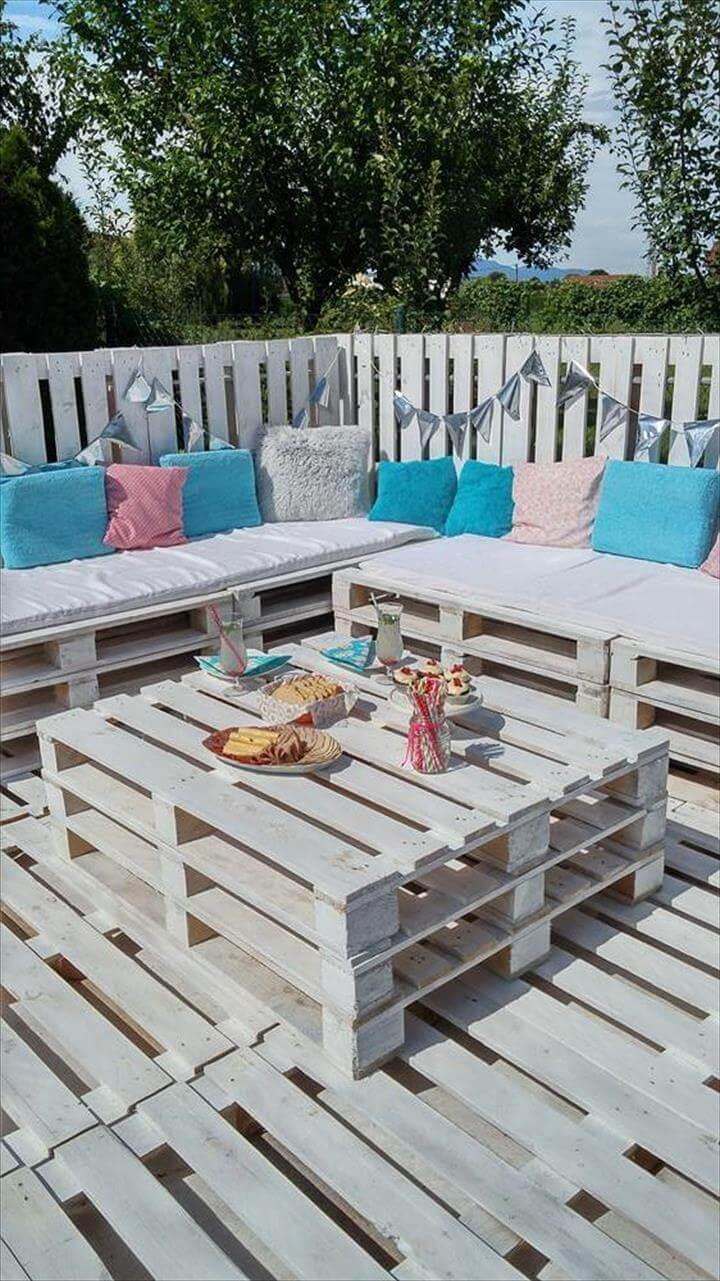 recycled pallet garden party lounge