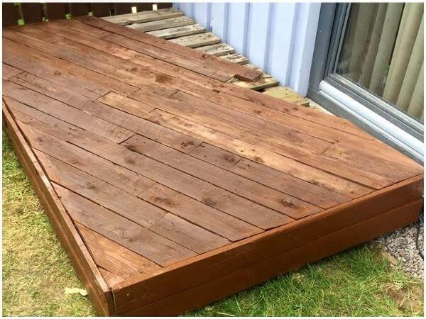 Pallet Front Porch Door Decking Easy Pallet Ideas