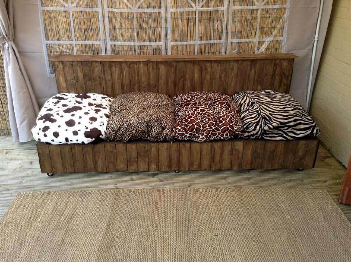 recycled pallet sofa