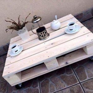 reclaimed one pallet coffee table