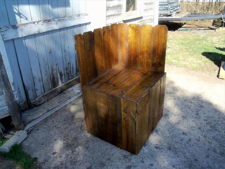 handmade wooden pallet corner chair