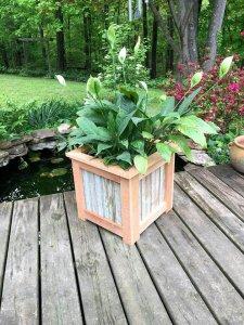 Square Pallet Planter Box - Easy Pallet Ideas