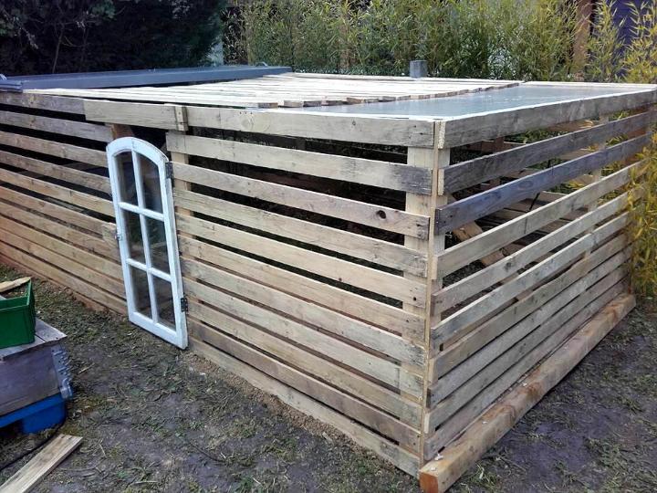 Rabbit hutch made from clearance pallets