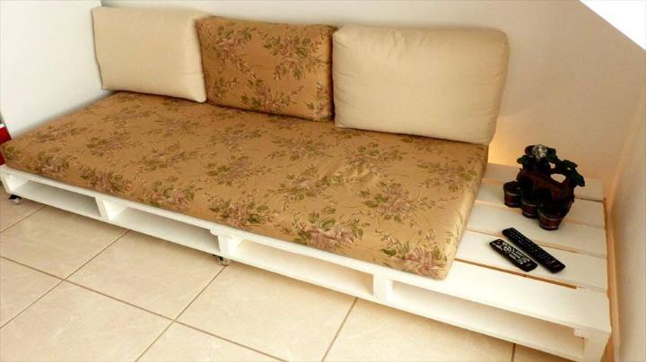 upcycled pallet couch with wheels
