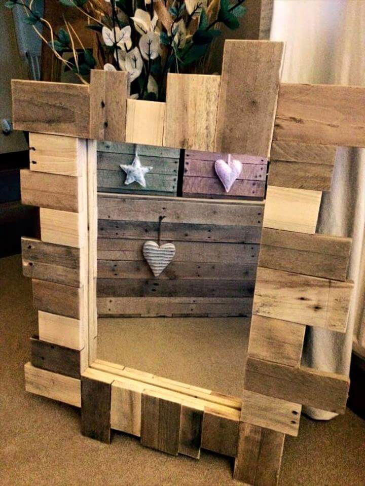 45 Easiest DIY Projects With Wood Pallets You Can Build Easy Pallet   Pallet Mirror 