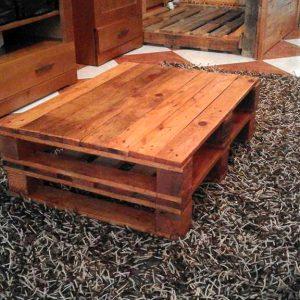 upcycled wooden pallet coffee table