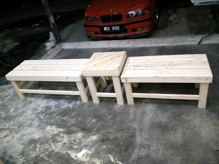 reclaimed pallet 2 mini bench and a table set