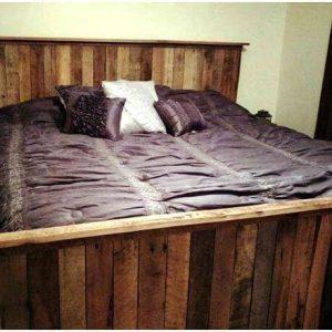 Pallet bed with Storage