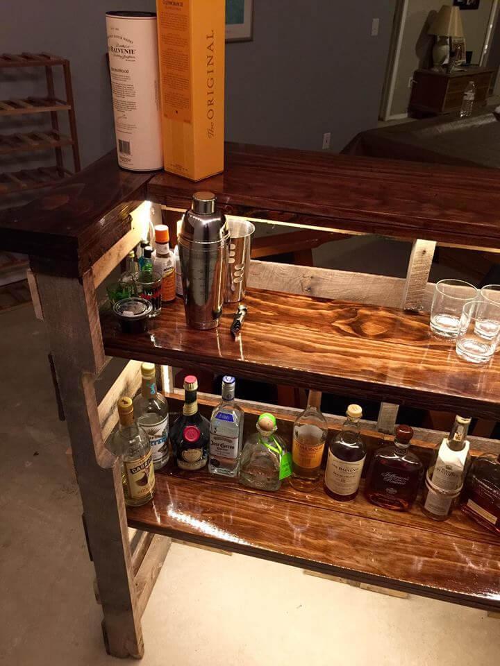 no-cost pallet bar with lights